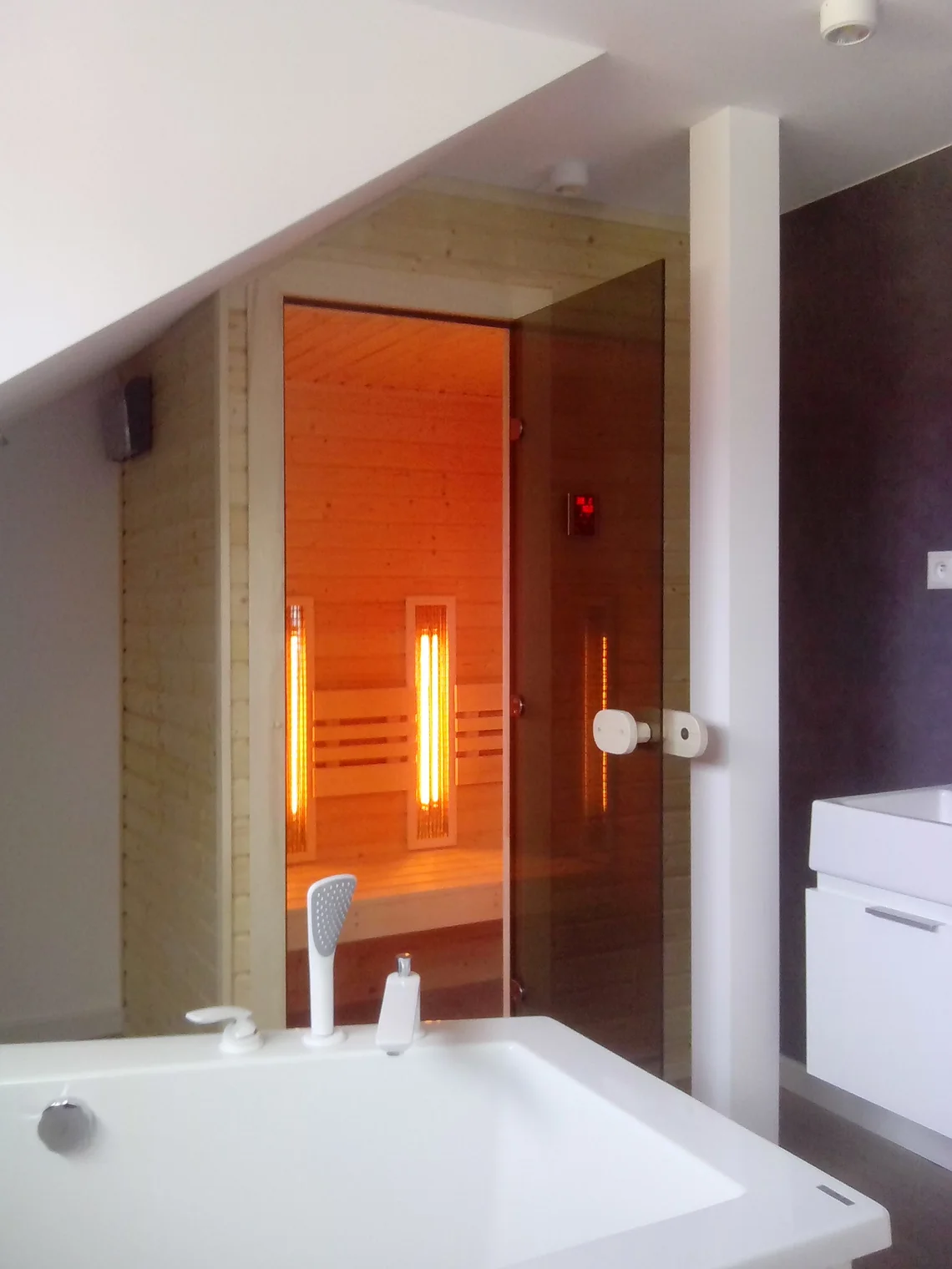 domáca sauna v kúpeľni domáca sauna v kúpeľni