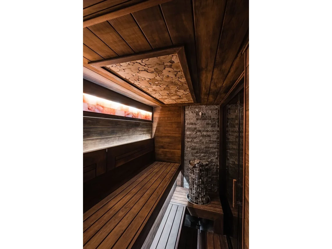 elegantný kameň v saune