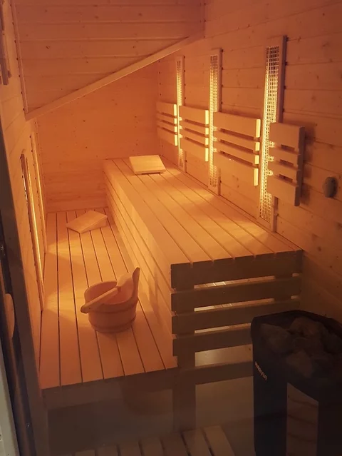 Kombinovaná infrasauna Kombinovaná infrasauna
