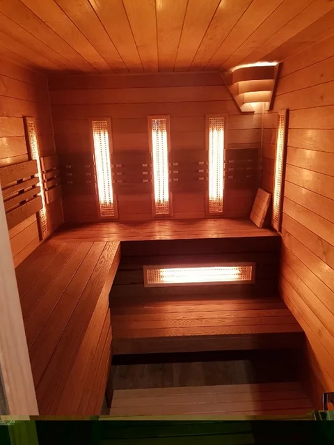 Kombinovaná infrasauna Kombinovaná infrasauna