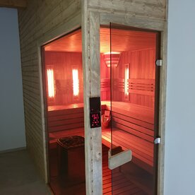 kombinovaná infrasauna a fínska sauna