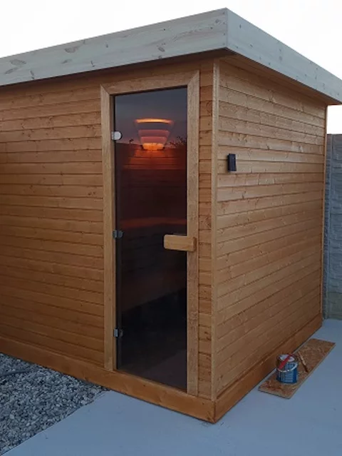 Kombinovaná sauna - fínska sauna a infrasauna Kombinovaná sauna - fínska sauna a infrasauna